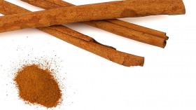 Cinnamon bark and powder