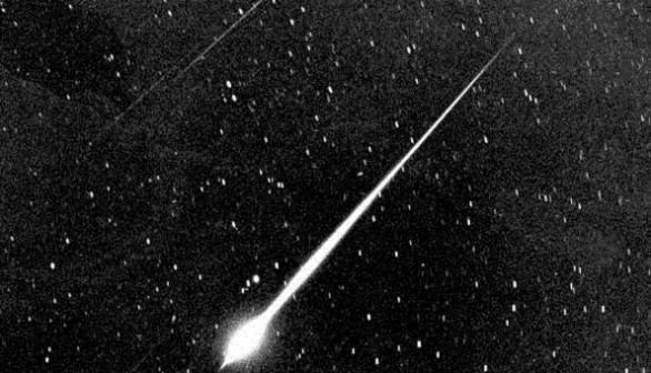 Bright Leonid Fireball