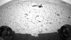 Mars Rover Rolls Off Lander