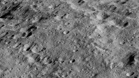 Glaze Toward the Horizon on Ceres