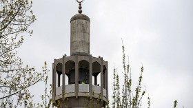 Birmingham Mosques Use New Technology to Schedule Morning Prayers