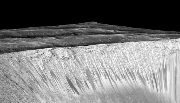 Planet Mars Shows Signs Of Liquid Water