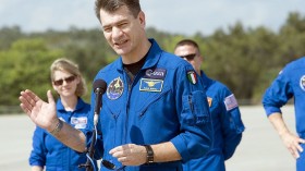 Shuttle Discovery Astronauts Arrive At KSC