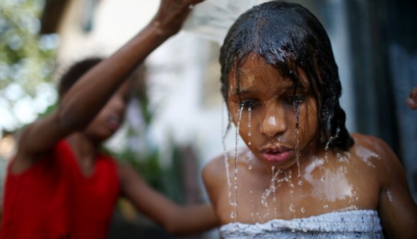 Rio Mare Favela Remains Occupied Ahead of World Cup