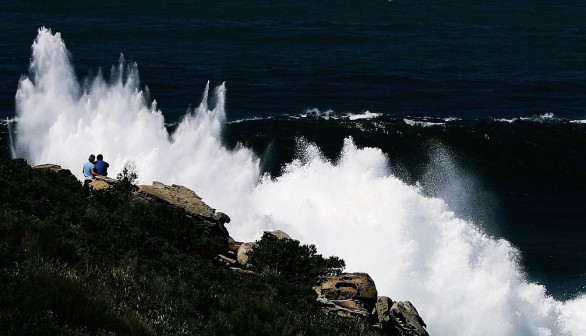 Heavy Surf Hits Sydney Beaches