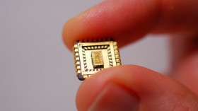  A wireless sensor signal conditioning microelectronic chip