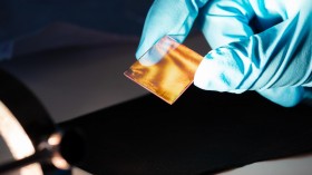 Layer of Spherical Hydrogel Cores with Gold Particles (IMAGE)