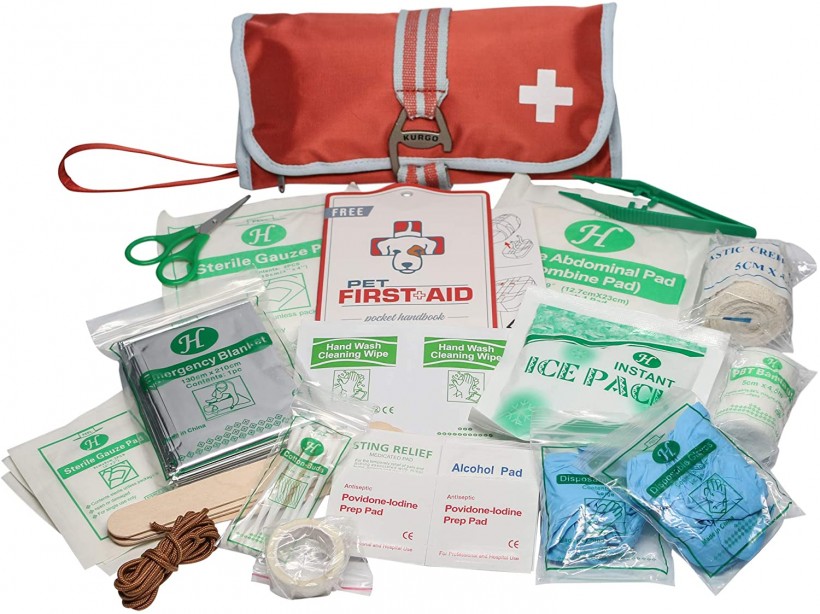 Top Picks: First Aid Kits for Dogs 