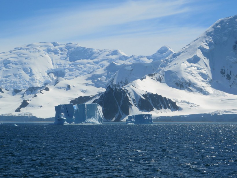 Nature World News - Southern Ocean surrounding Antarctica