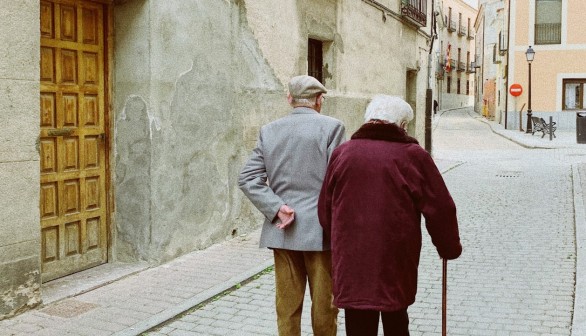 4 Ways To Take Care Of Your Aging Parents