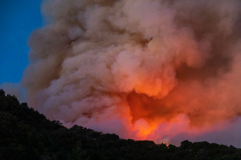 Nature World News - Apple Fire In Southern California Forces Evacuations