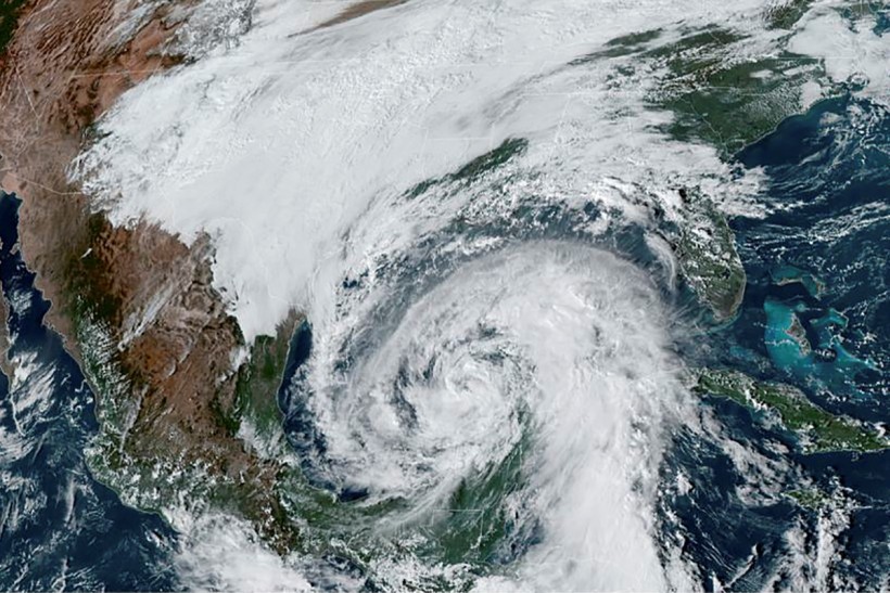 Hurricane Zeta Still a Tropical Storm, Rapidly Moving Through the Gulf of Mexico