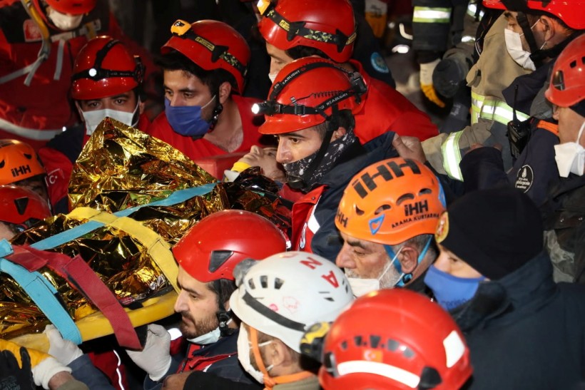 Aegean Sea 7.0 Magnitude Earthquake Rocks Greece and Turkey; 71 Dead