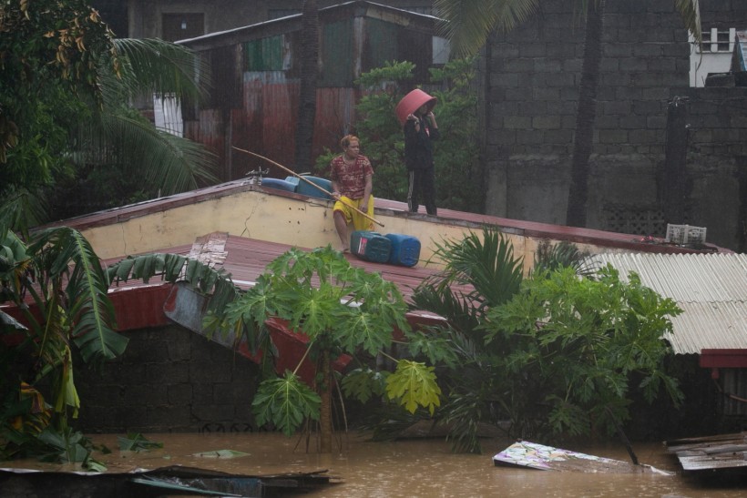 Philippines Typhoon Ulysses Vamco Brings Hours Of Heavy Rains And Strong Winds Floods