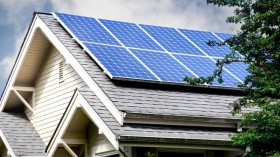 The Benefits of Using Solar Generators as a Renewable Energy Source
