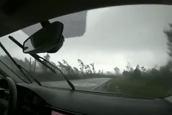 [VIDEO] Tourists Capture Terrifying Moment Tornado Wiped Down Trees in Belarus