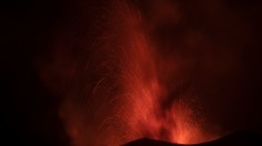  Cumbre Vieja volcano spews lava on the Canary island of La Palma, Spain 