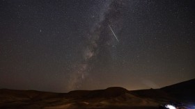 Meteor streaks across the sky 