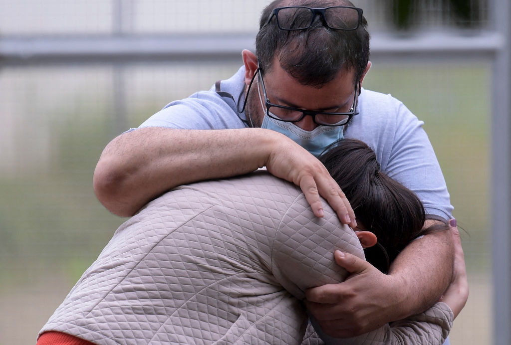 Collapsing Cliff in Tourist Spot Leads to Tragedy, Killing at Least 10