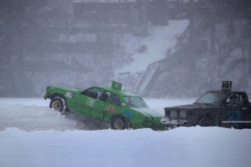 In Wisconsin, Winter Is No Impediment To Auto Racing