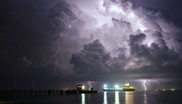 TOPSHOT-INDONESIA-WEATHER