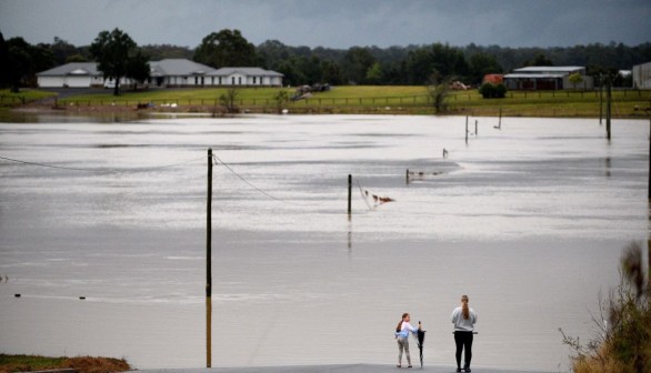 TOPSHOT-AUSTRALIA-WEATHER-FLOODS