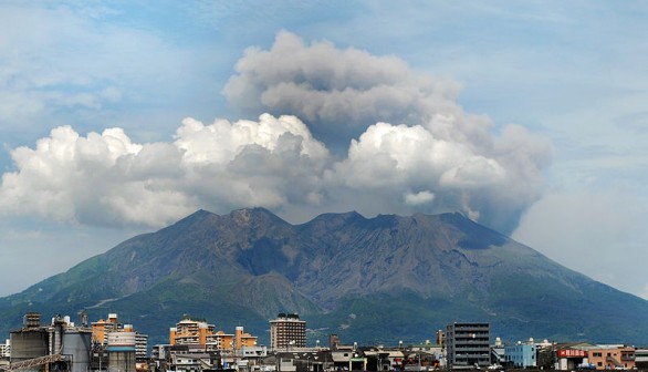 Japan: Volcanic Eruption Spews Large Rocks 2.5 Kilometers Away, 51 Residents Evacuate