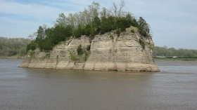 Mississippi River Low Water Levels Expose Natural Walkway to Land Formation Tower Rock