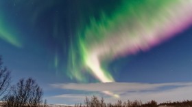 Solar Storm Cuts Into Earth’s Magnetic Field, Makes Rare Pink Auroras for 120 Seconds in Norway