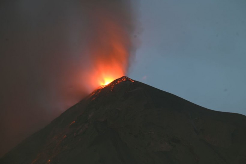 No Evacuation Issued as Fuego Volcano Eruption Persists with Active Lava Flows, Ash Fall, Crater Avalanches — Guatemala