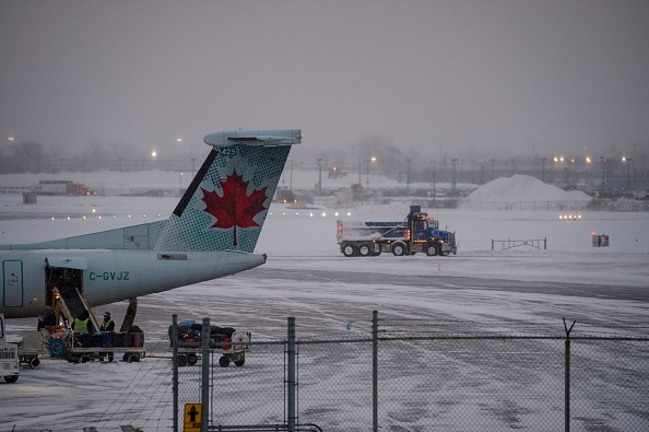 Climate in Canada: Heavy Snowfall Causes Diminished Visibility; Journey Disruptions Anticipated to Proceed Till Christmas