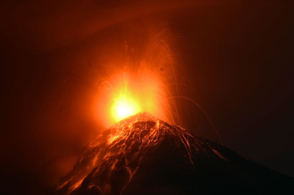 volcanic eruption essay 500 words