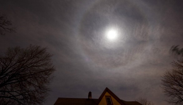 A halo in New York City December 20, 2010
