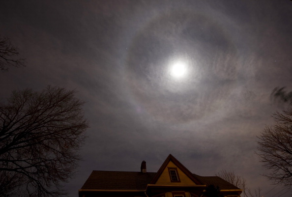 A halo in New York City December 20, 2010