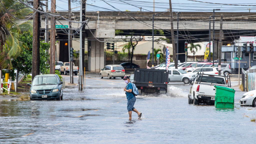 hawaii-under-winter-storm-warning-for-heavy-snow-freezing-rains-flash