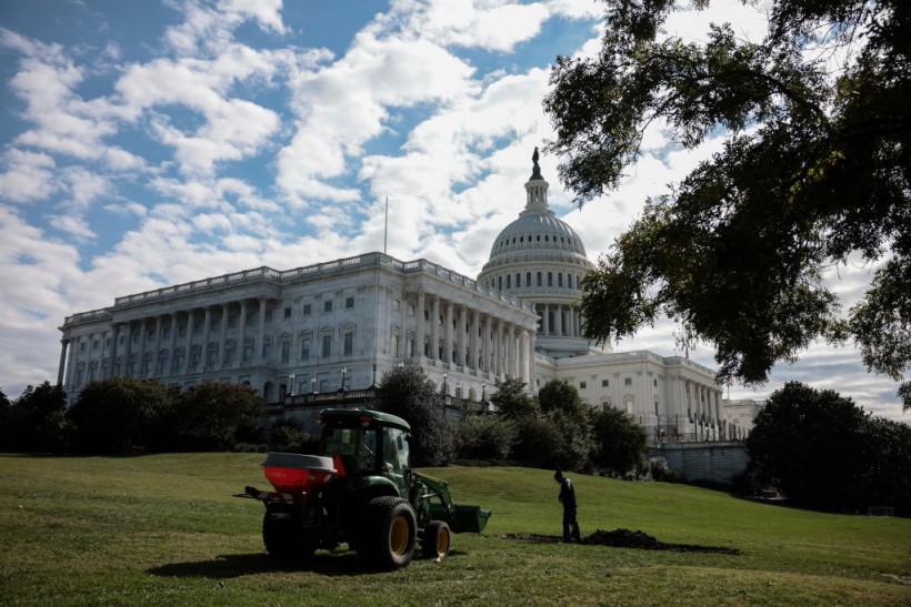 House Continues Work On Capitol Hill