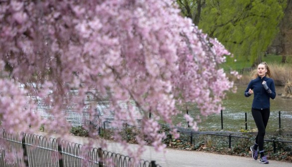 BRITAIN-WEATHER-SPRING