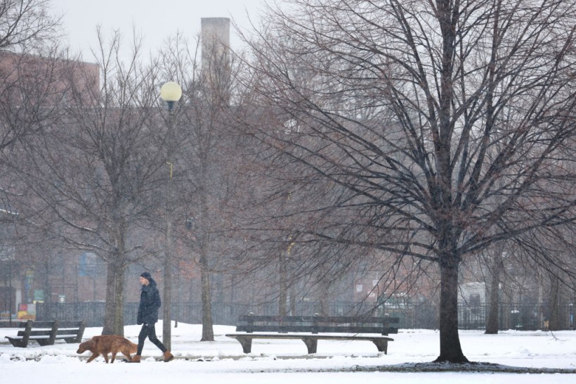 Chicago, Illinois. The latest weather forecast reported that the blast of cooler air is expected to unleash in parts of the Midwest and Northeast this April, bringing colder temperatures.