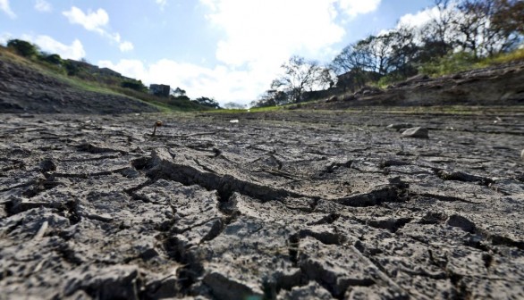 Kelvin Waves Roll Along Equator Ushering El Niño to South America