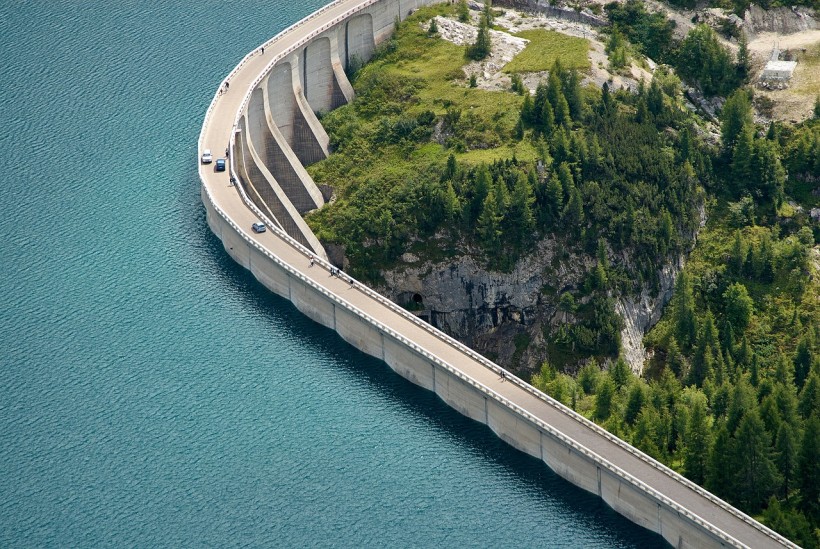 Nova Kakhovka Dam