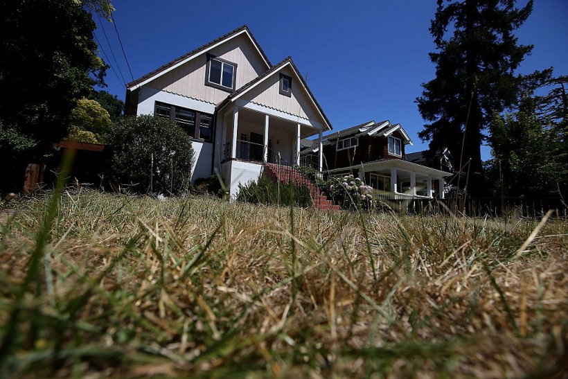 Drought from Climate Change Rewrites Lawn Care Rules, UK Experts Say