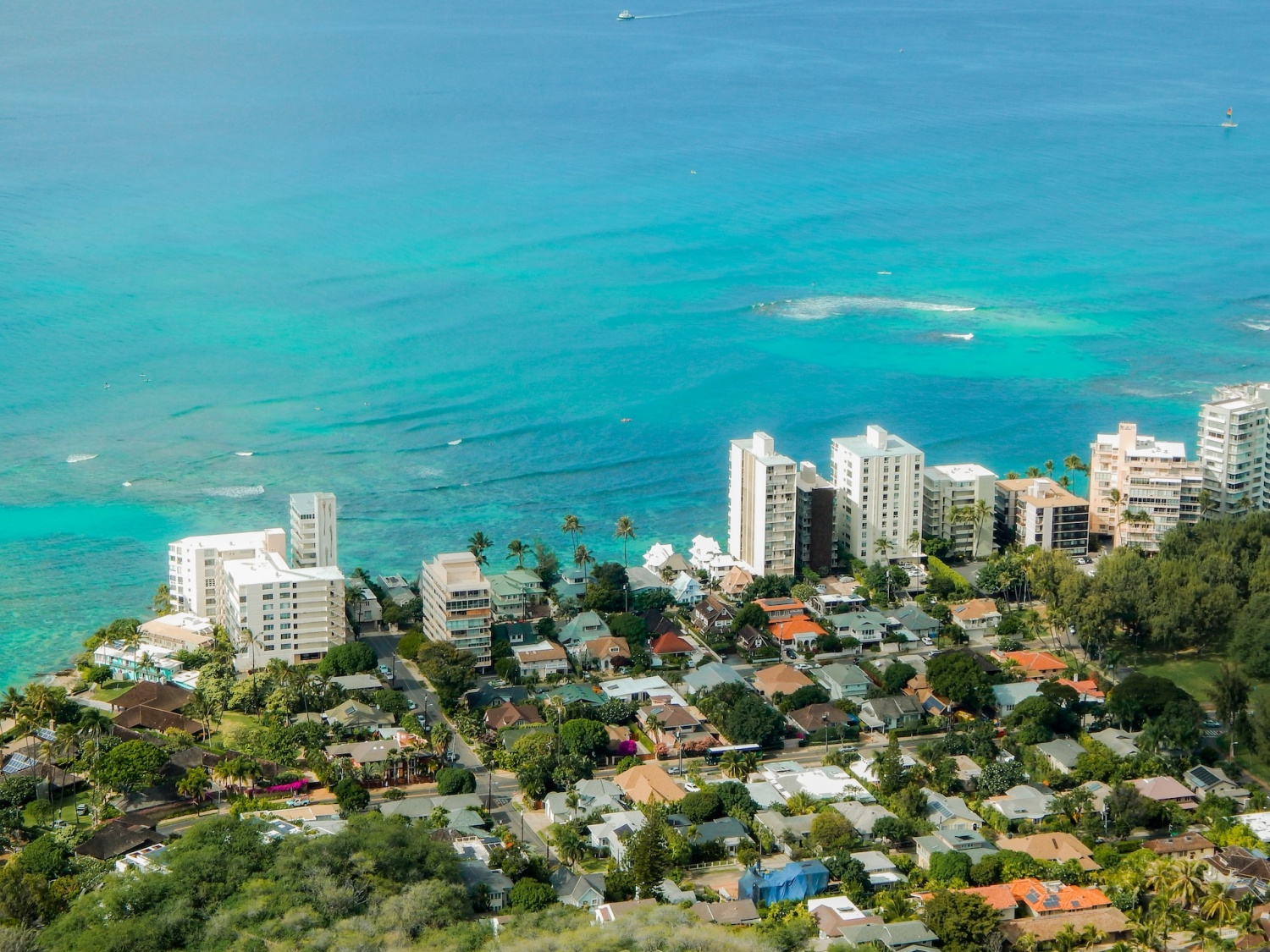 Hawaii Beach Gone in Wave Erosion, Resident Asks Condo Association to ...