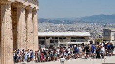 Ancient Citadel Acropolis Cuts Down Tourism to 20,000 Daily Visitors in Bid to Preserve UNESCO World Heritage Site