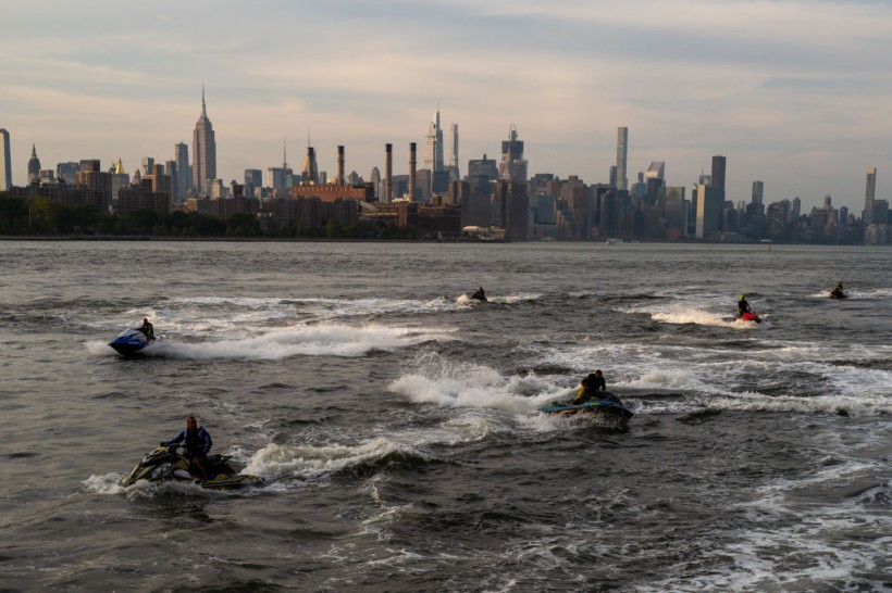  New York under heat advisories.