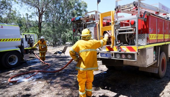 Firefighters extinguished bushfire in Australia.