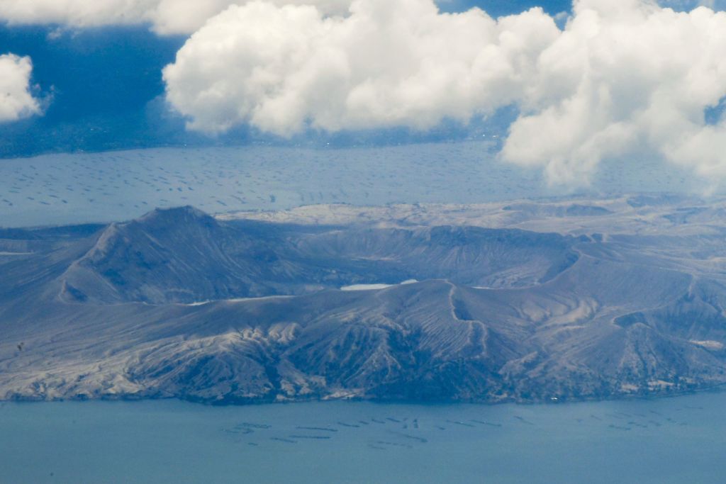 Taal Volcano Remains Under Alert Level 1 After Volcanic Smog Emission
