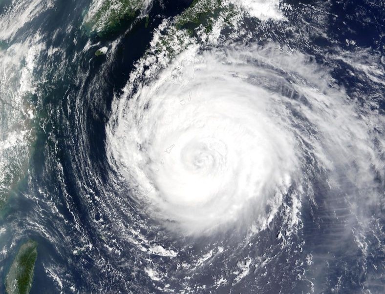 AI Uses 627,400 Tropical Cyclones From Past 20 Years to Predict Ocean Surface Temperature