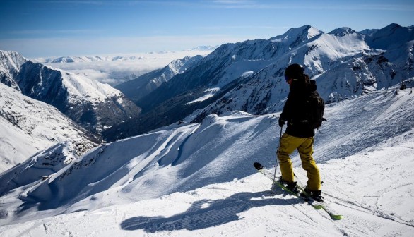 A skier in Piau Engaly ski