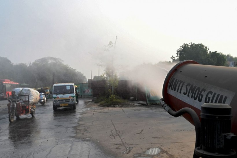 Anti-smog gun 