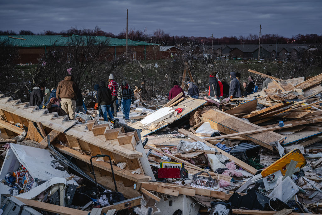Tornado Cleanup in Tennessee Colder Temperatures to Unfold This Week